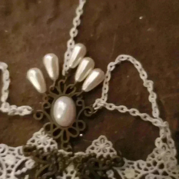 Lace bracelet and ring. - Picture 2 of 3